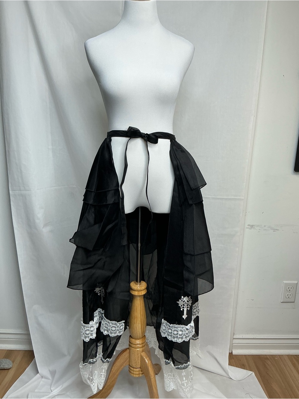 2074 - Black Lace Trim Layered High-Low Skirt